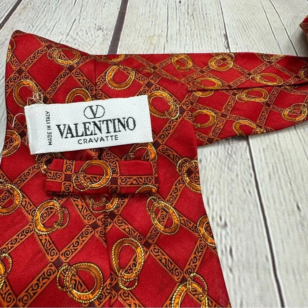 valentino cravatte silk necktie equestrian print deginer luxury made in italy